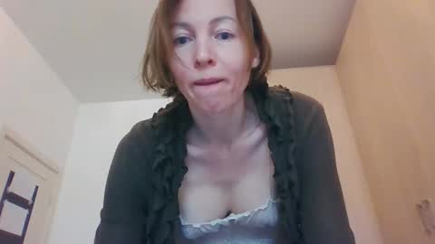 angelicfenix online show from 02-19-26, 07:04