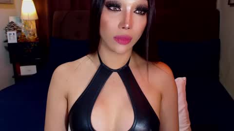 MS. AMALIA online show from 01-23-25, 06:17