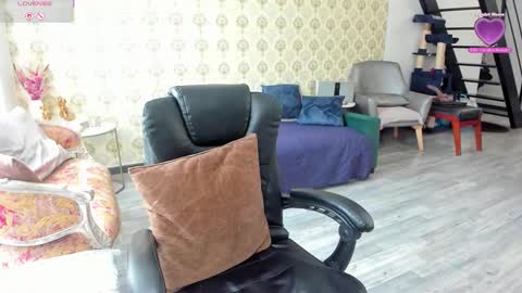 Snapshot of angelina_class_7 chatting on 01-14-26, 03:39 angelina_class_7 online show from 01-14-26, 03:39