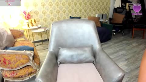 Snapshot of angelina_class_7 chatting on 02-23-26, 02:25 angelina_class_7 online show from 02-23-26, 02:25