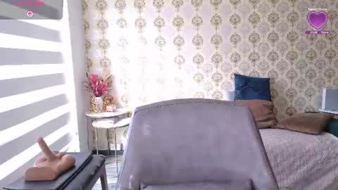angelina_class_7 online show from 07-11-26, 12:41