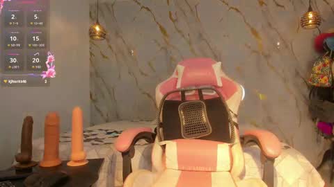 Snapshot of angelina_fit chatting on 02-23-25, 06:34 Angelina online show from 02-23-25, 06:34