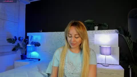 angelina_hilton online show from 06-30-26, 11:44