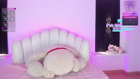 Snapshot of angelinaaustin chatting on 07-28-26, 04:39 AngelONLINE GTM-5 online show from 07-28-26, 04:39