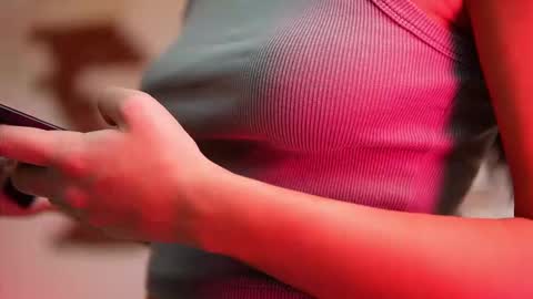 Snapshot of angelinagia chatting on 09-28-25, 05:18  Angelina  online show from 09-28-25, 05:18