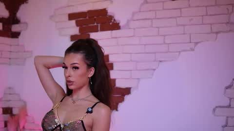 Snapshot of angelinagia chatting on 10-29-25, 10:22  Angelina  online show from 10-29-25, 10:22