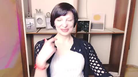 Angelina online show from 04-01-26, 08:37