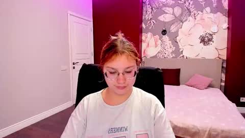 AngelinaLow online show from 02-23-26, 12:35