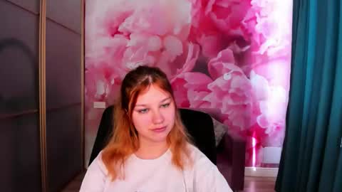 AngelinaLow online show from 04-28-26, 11:26