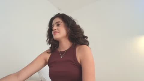Snapshot of angelinarosss_ chatting on 06-27-26, 08:36 online show from 06-27-26, 08:36