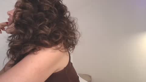 Snapshot of angelinarosss_ chatting on 07-01-26, 07:13 online show from 07-01-26, 07:13