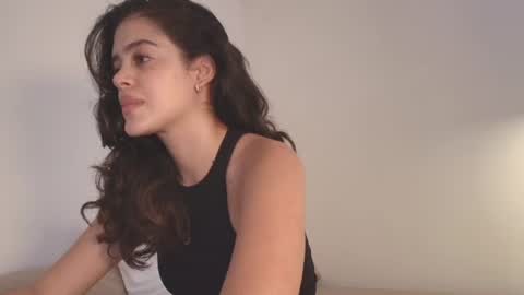 Snapshot of angelinarosss_ chatting on 07-17-26, 10:14 online show from 07-17-26, 10:14