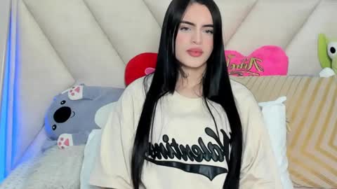 Angeline Smith  online show from 12-11-24, 06:04