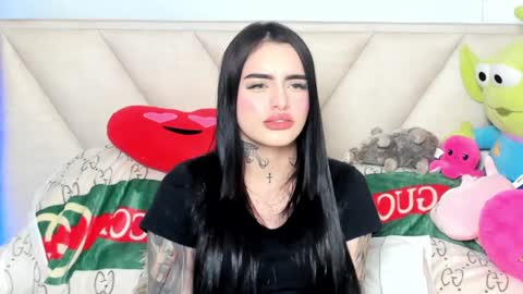 Angeline Smith  online show from 01-05-25, 04:47