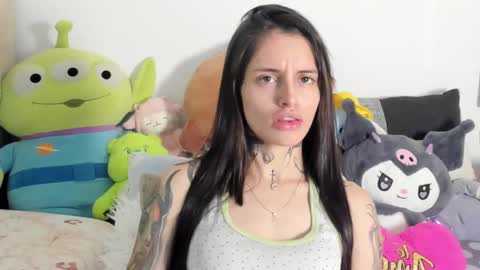 Angeline Smith  online show from 12-18-25, 04:07