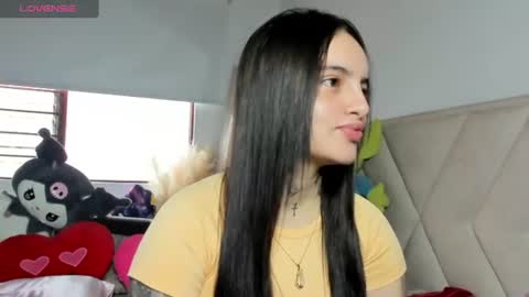 Angeline Smith  online show from 07-18-26, 09:40