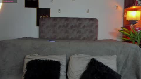 angelinepossy online show from 12-17-24, 11:05