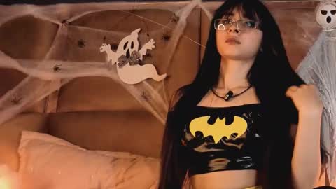 angelinepossy online show from 10-28-25, 09:50