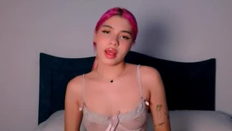 Angelinhaa  online show from 11-24-25, 06:18