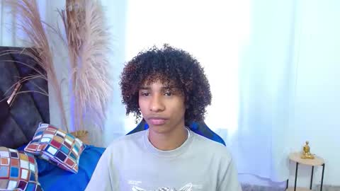 Snapshot of angell18_ chatting on 12-02-25, 08:48 Angel online show from 12-02-25, 08:48