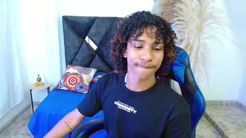 Angel online show from 03-09-26, 08:57