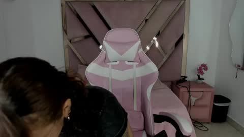 angell_petite01 online show from 06-04-26, 09:32