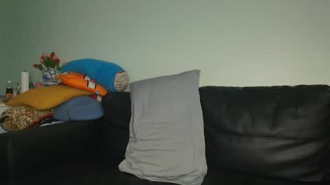 Angie online show from 03-22-26, 01:36