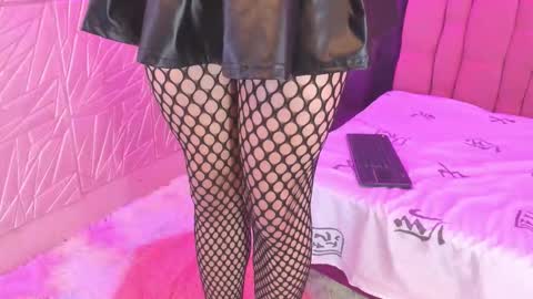 Angellike online show from 12-16-25, 01:27