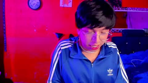 Angel  online show from 02-20-25, 05:44