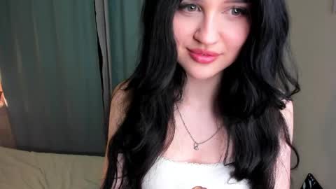 angellvee online show from 05-13-26, 08:49