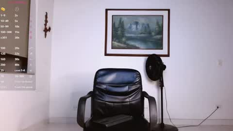 Snapshot of angelm888 chatting on 07-25-26, 11:46 Angelm888- online show from 07-25-26, 11:46