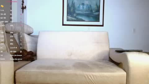 Snapshot of angelm888 chatting on 08-07-26, 06:59 Angelm888- online show from 08-07-26, 06:59