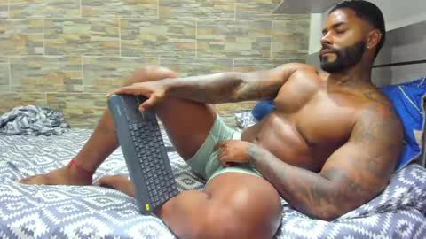 angelo_evans33 online show from 04-27-26, 12:41