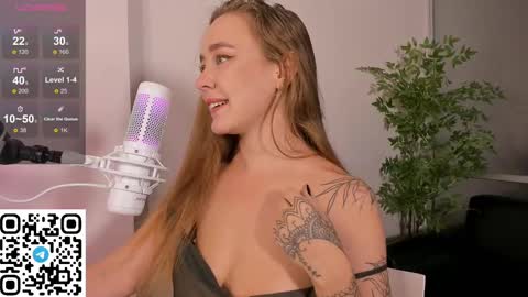 Snapshot of angelpaull chatting on 03-10-25, 11:27 Angel online show from 03-10-25, 11:27