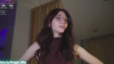 Nikki online show from 03-06-26, 08:33