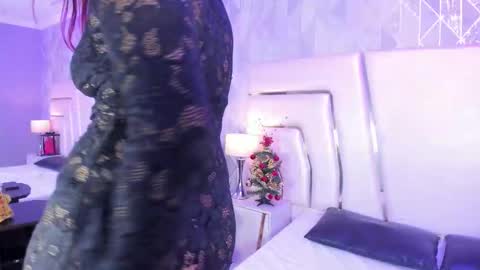 Snapshot of angelsblazze chatting on 12-15-25, 08:35 Angel online show from 12-15-25, 08:35