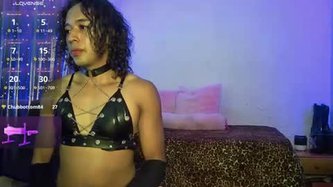 Snapshot of angelsdustxxx chatting on 06-27-26, 07:13 online show from 06-27-26, 07:13