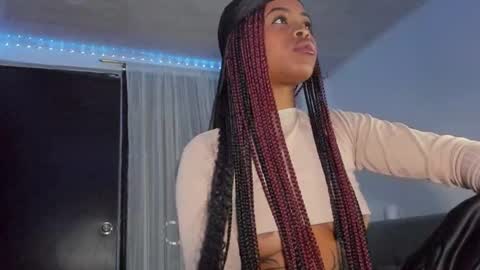 Snapshot of angelsmia_ chatting on 02-24-25, 08:38  MIA available content ask online show from 02-24-25, 08:38