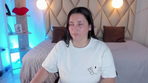ANGIE online show from 07-04-26, 02:34