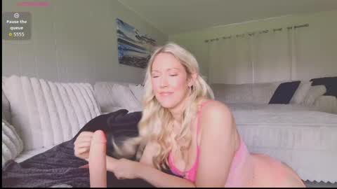 Snapshot of angelsxdesire chatting on 05-07-26, 04:45 AngelsXDesire online show from 05-07-26, 04:45