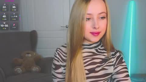  Im Chloe  i do FLASH BOOBS for new fan club online show from 04-28-26, 11:43