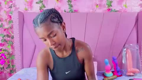 Snapshot of angeyapetite chatting on 02-19-26, 01:07 Anyega online show from 02-19-26, 01:07