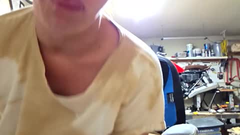 Snapshot of angie6916 chatting on 10-31-25, 01:34 angie6916 online show from 10-31-25, 01:34