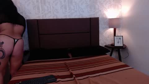 Snapshot of angie99_gh chatting on 12-12-24, 04:59 Angie online show from 12-12-24, 04:59