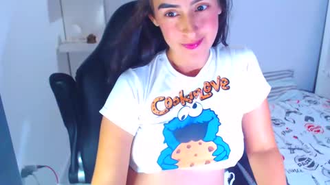 Snapshot of angie_dreamgirl chatting on 12-29-24, 09:52 IG angie dreamgirl01 online show from 12-29-24, 09:52