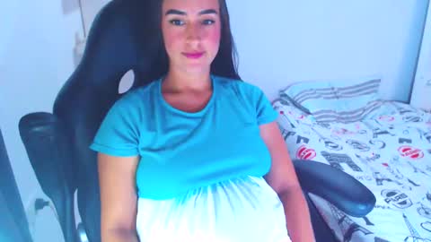 Snapshot of angie_dreamgirl chatting on 01-05-25, 04:16 IG angie dreamgirl01 online show from 01-05-25, 04:16