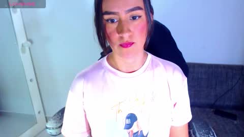 Snapshot of angie_dreamgirl chatting on 02-04-26, 11:09 IG angie dreamgirl01 online show from 02-04-26, 11:09