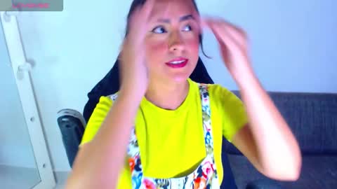 Snapshot of angie_dreamgirl chatting on 03-04-26, 11:33 IG angie dreamgirl01 online show from 03-04-26, 11:33