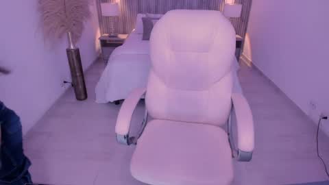 angie_smith_x online show from 04-03-26, 03:15