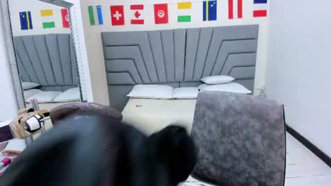 A N G I E.  online show from 06-29-26, 08:42